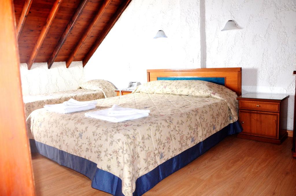 Hotel Vicky II Plomari Room photo