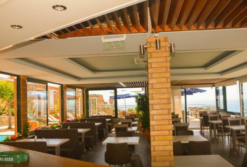 Hotel Vicky II Plomari Exterior photo