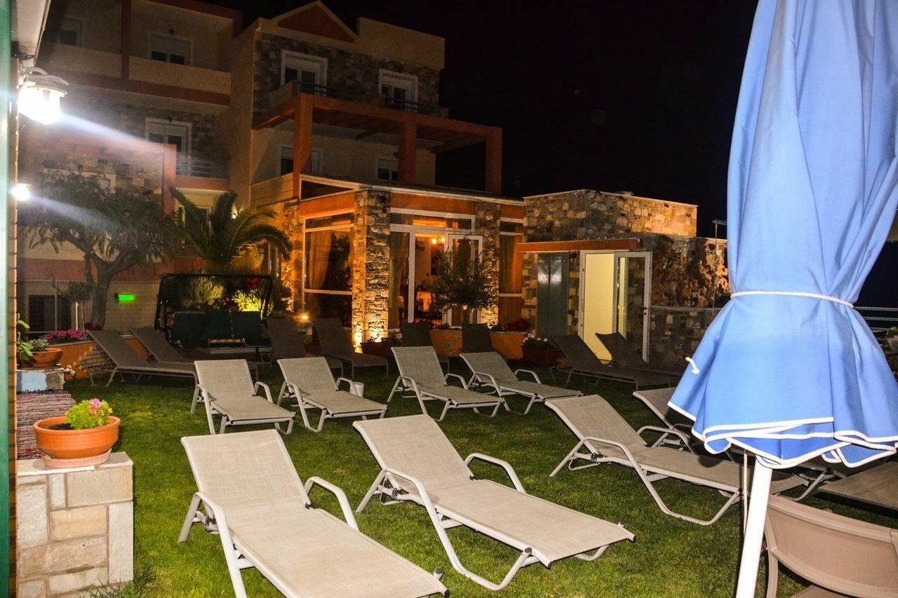 Hotel Vicky II Plomari Exterior photo